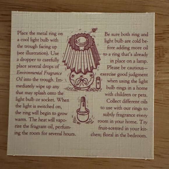 NIB Scarborough and Company Southampton Rose Environmental Oil & Light Bulb Ring - Picture 6 of 8